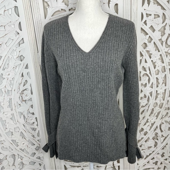 Escada Gray Ribbed Cashmere Virgin Wool Sweater - Picture 1 of 7